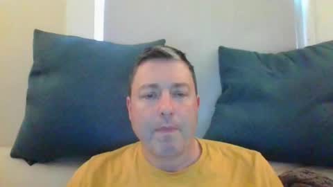 Snapshot of rob_bower_guy chatting on March 5, 9:15 pm rob_bower_guy online show from March 5, 9:15 pm