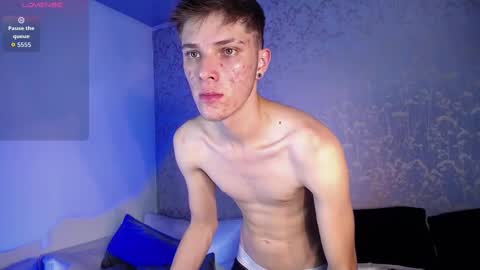 Snapshot of robbinblaze chatting on September 11, 9:04 pm Robbin online show from September 11, 9:04 pm