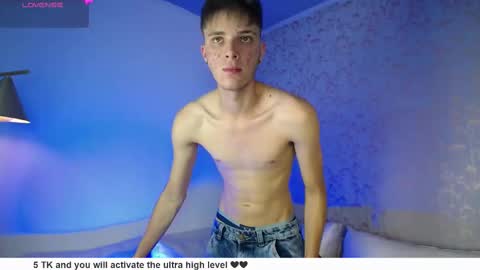 Snapshot of robbinblaze chatting on September 24, 8:45 pm Robbin online show from September 24, 8:45 pm