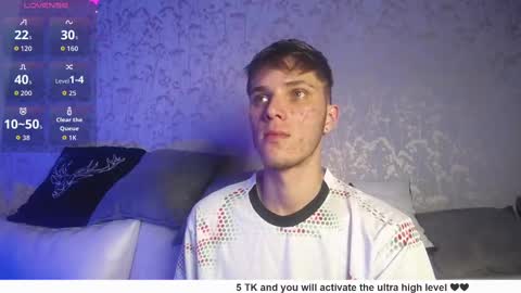 Snapshot of robbinblaze chatting on October 1, 8:15 pm Robbin online show from October 1, 8:15 pm