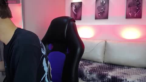 Snapshot of robbinblaze chatting on November 25, 5:18 am Robbin online show from November 25, 5:18 am