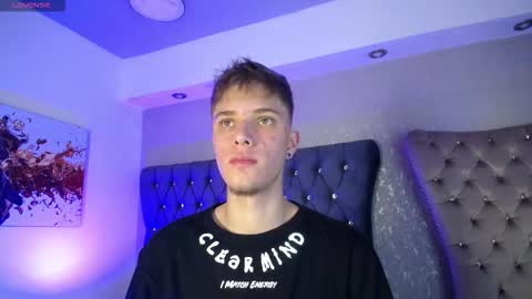 Robbin online show from March 12, 5:13 am