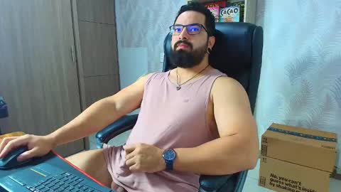 Robby online show from December 2, 11:11 pm