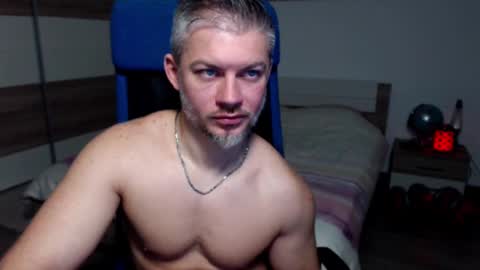 Snapshot of robbyshawz chatting on December 26, 8:39 am robbyshawz online show from December 26, 8:39 am