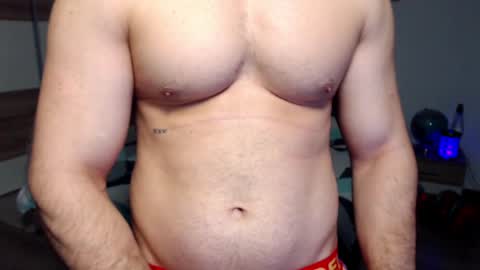 Snapshot of robbyshawz chatting on January 2, 8:49 am robbyshawz online show from January 2, 8:49 am