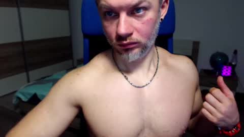 Snapshot of robbyshawz chatting on January 5, 9:05 am robbyshawz online show from January 5, 9:05 am