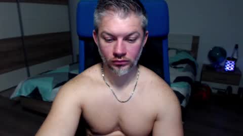 Snapshot of robbyshawz chatting on January 10, 11:33 am robbyshawz online show from January 10, 11:33 am