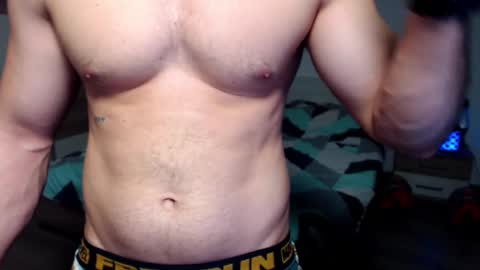 Snapshot of robbyshawz chatting on January 11, 9:36 am robbyshawz online show from January 11, 9:36 am