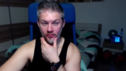 Snapshot of robbyshawz chatting on January 15, 11:21 am robbyshawz online show from January 15, 11:21 am