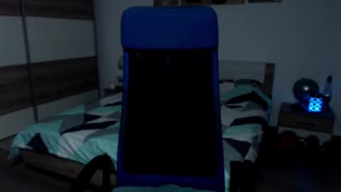 Snapshot of robbyshawz chatting on January 22, 11:45 am robbyshawz online show from January 22, 11:45 am