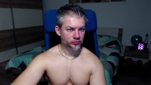 Snapshot of robbyshawz chatting on January 25, 5:51 am robbyshawz online show from January 25, 5:51 am