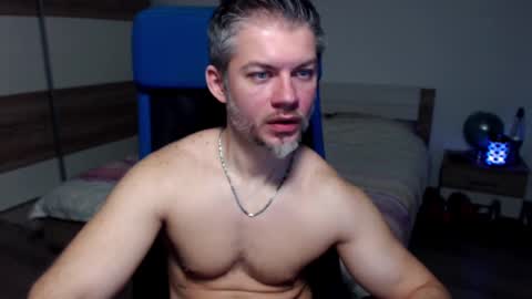 Snapshot of robbyshawz chatting on February 2, 9:08 am robbyshawz online show from February 2, 9:08 am