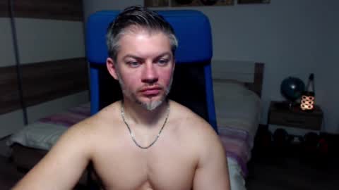 Snapshot of robbyshawz chatting on February 8, 10:07 am robbyshawz online show from February 8, 10:07 am