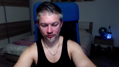 Snapshot of robbyshawz chatting on February 10, 11:36 am robbyshawz online show from February 10, 11:36 am