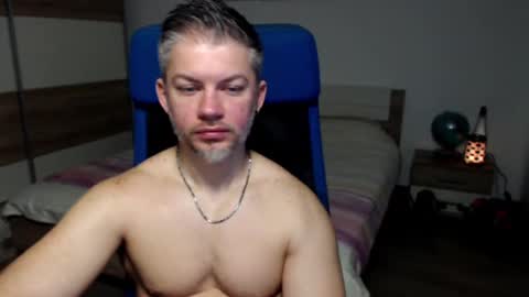 Snapshot of robbyshawz chatting on February 26, 5:20 am robbyshawz online show from February 26, 5:20 am