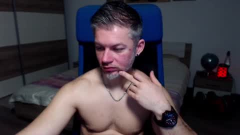 Snapshot of robbyshawz chatting on March 11, 7:04 am robbyshawz online show from March 11, 7:04 am