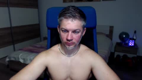 Snapshot of robbyshawz chatting on March 11, 11:12 am robbyshawz online show from March 11, 11:12 am