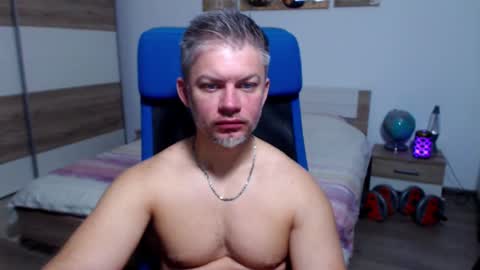 Snapshot of robbyshawz chatting on September 20, 5:30 am robbyshawz online show from September 20, 5:30 am