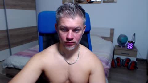 Snapshot of robbyshawz chatting on September 21, 4:58 am robbyshawz online show from September 21, 4:58 am