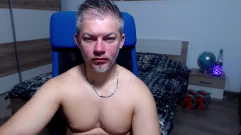 Snapshot of robbyshawz chatting on November 4, 5:06 am robbyshawz online show from November 4, 5:06 am