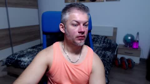 Snapshot of robbyshawz chatting on November 6, 5:52 am robbyshawz online show from November 6, 5:52 am