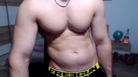 Snapshot of robbyshawz chatting on November 20, 6:46 am robbyshawz online show from November 20, 6:46 am