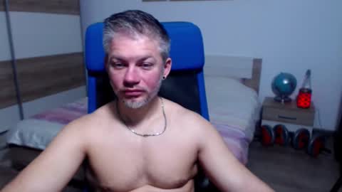 Snapshot of robbyshawz chatting on November 24, 5:18 am robbyshawz online show from November 24, 5:18 am