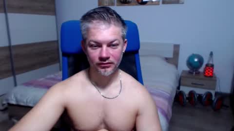 Snapshot of robbyshawz chatting on November 29, 6:05 am robbyshawz online show from November 29, 6:05 am