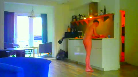 rober10000 online show from October 28, 9:13 am