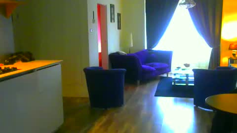 rober10000 online show from December 5, 9:29 am