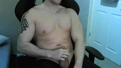 Snapshot of robert1091 chatting on February 22, 12:49 am Rob online show from February 22, 12:49 am