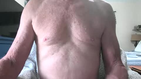 Snapshot of robert45556 chatting on October 4, 6:50 pm robert online show from October 4, 6:50 pm