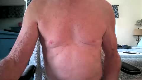 Snapshot of robert45556 chatting on October 8, 9:34 pm robert online show from October 8, 9:34 pm