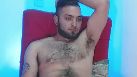 Snapshot of robert_leroy chatting on January 13, 12:30 am Stiven - online show from January 13, 12:30 am