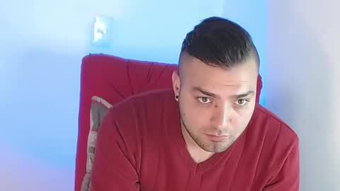 Snapshot of robert_leroy chatting on February 1, 7:02 pm Stiven - online show from February 1, 7:02 pm