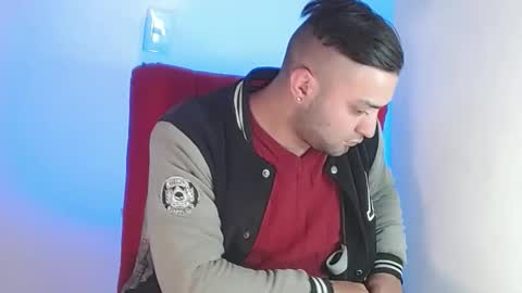 Snapshot of robert_leroy chatting on February 2, 4:37 am Stiven - online show from February 2, 4:37 am