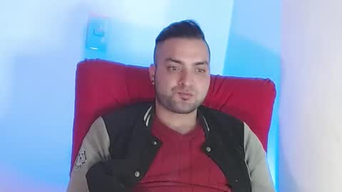 Snapshot of robert_leroy chatting on February 2, 7:41 am Stiven - online show from February 2, 7:41 am