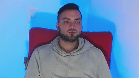 Snapshot of robert_leroy chatting on February 14, 11:31 pm Stiven - online show from February 14, 11:31 pm