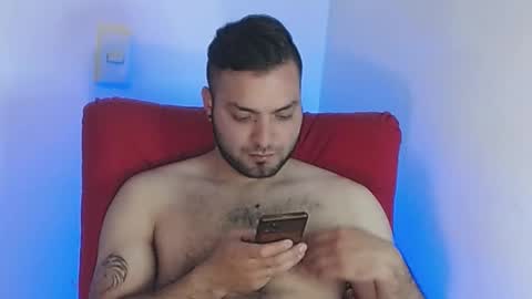 Snapshot of robert_leroy chatting on February 15, 3:28 pm Stiven - online show from February 15, 3:28 pm