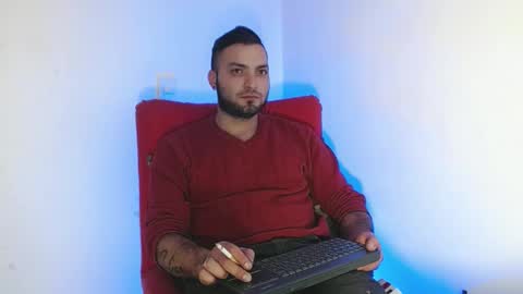 Snapshot of robert_leroy chatting on February 16, 2:42 am Stiven - online show from February 16, 2:42 am