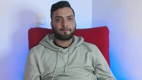 Snapshot of robert_leroy chatting on February 23, 5:34 am Stiven - online show from February 23, 5:34 am