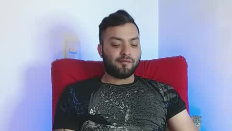 Snapshot of robert_leroy chatting on February 24, 6:38 am Stiven - online show from February 24, 6:38 am