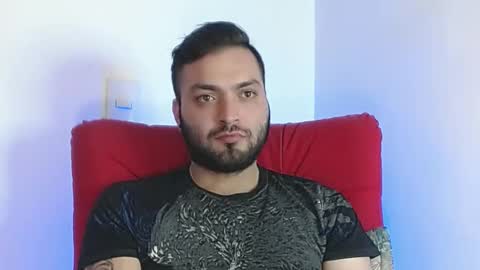 Snapshot of robert_leroy chatting on February 24, 9:43 am Stiven - online show from February 24, 9:43 am