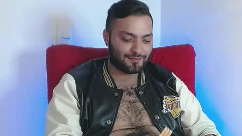 Snapshot of robert_leroy chatting on February 25, 7:42 am Stiven - online show from February 25, 7:42 am