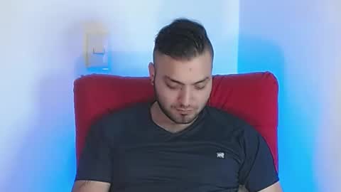 Snapshot of robert_leroy chatting on March 6, 5:14 am Stiven - online show from March 6, 5:14 am