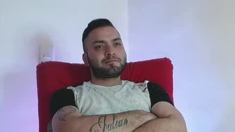 Snapshot of robert_leroy chatting on March 10, 3:34 am Stiven - online show from March 10, 3:34 am