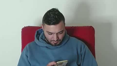 Snapshot of robert_leroy chatting on September 26, 5:44 am Stiven - online show from September 26, 5:44 am