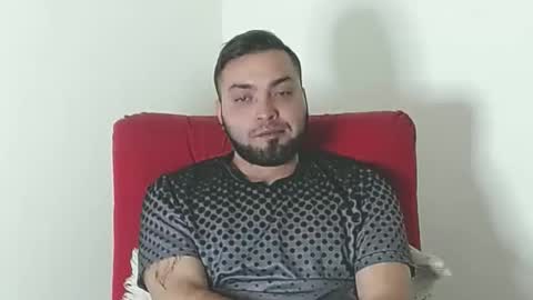 Snapshot of robert_leroy chatting on October 6, 1:25 am Stiven - online show from October 6, 1:25 am