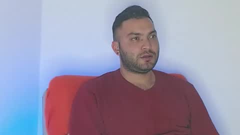 Snapshot of robert_leroy chatting on November 4, 4:00 am Stiven - online show from November 4, 4:00 am