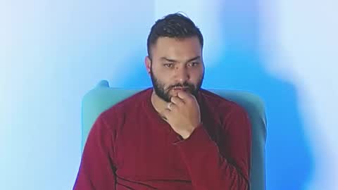 Snapshot of robert_leroy chatting on November 18, 6:51 am Stiven - online show from November 18, 6:51 am